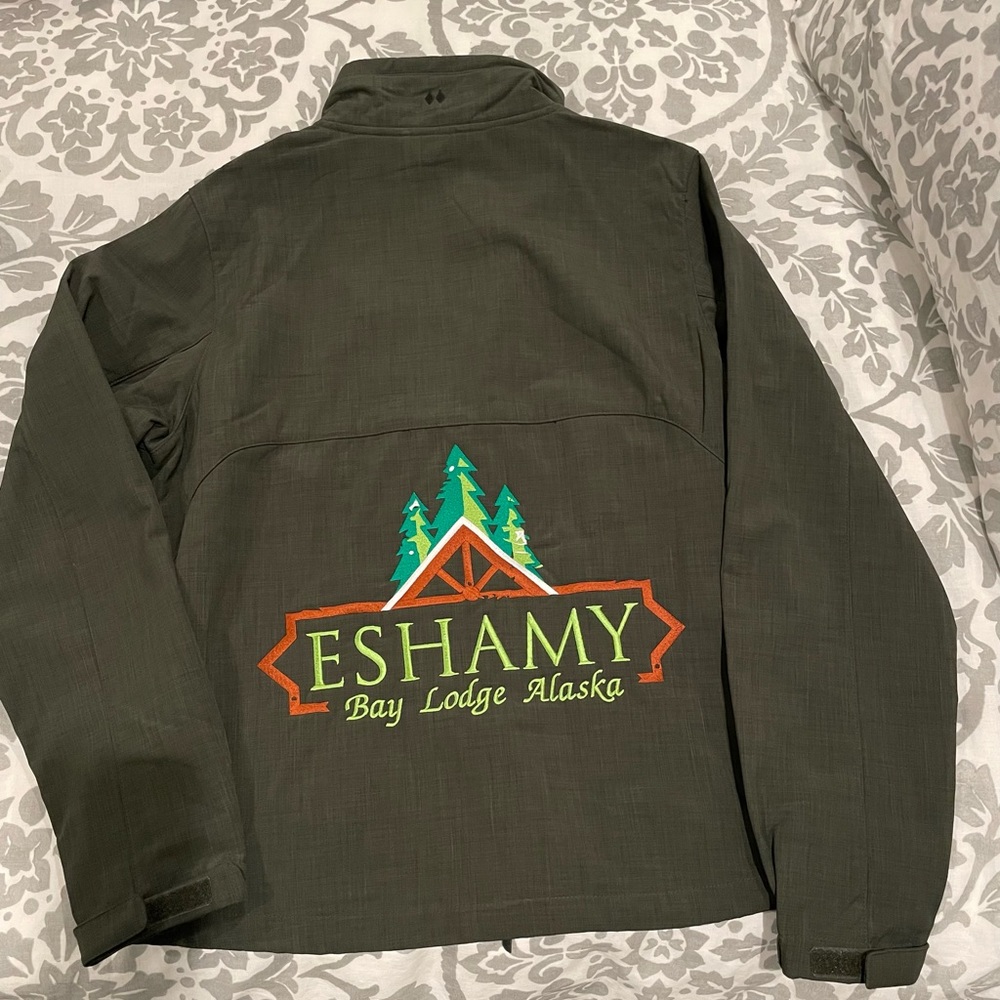 NWT Eshamy Bay Lodge Coat size Medium